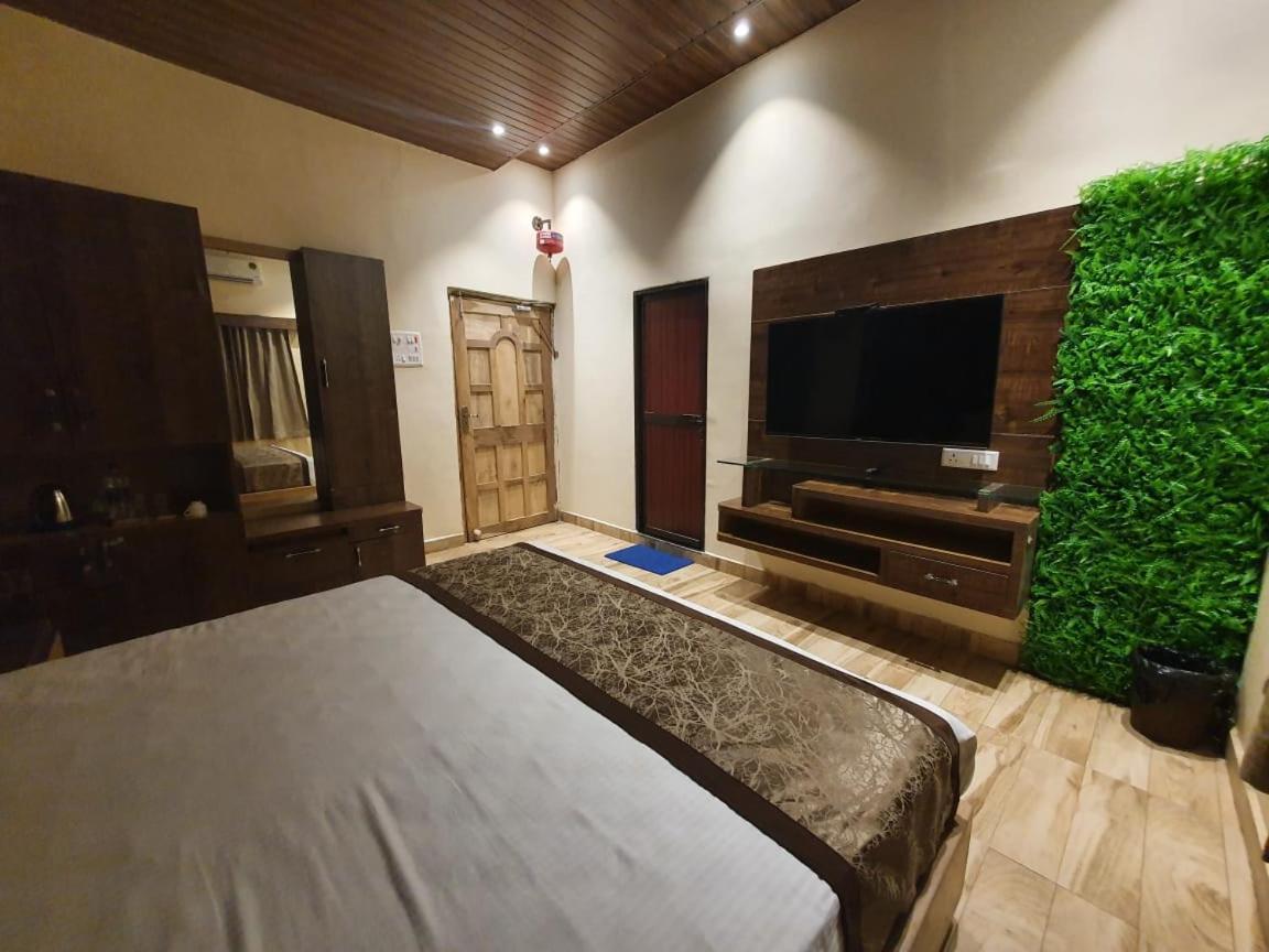ראנצ'י Focus Club And Resort מראה חיצוני תמונה