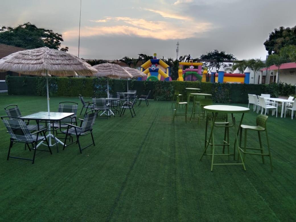 ראנצ'י Focus Club And Resort מראה חיצוני תמונה